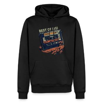 Jahrgang 1951 1951 Kassette - Jahrgang seit 1951 - Männer Premium Bio Hoodie - Schwarz - Vorne - Nico (187cm)
