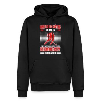 Alter man mit Eishockey Schläger - Männer Premium Bio Hoodie - Schwarz - Vorne - Nico (187cm)