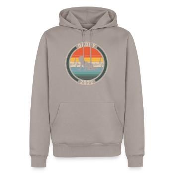 Proud New Daddy 2022 Shirt, Crawling Baby - Men’s Premium Organic Hoodie - taupe - Front - Nico (187cm)