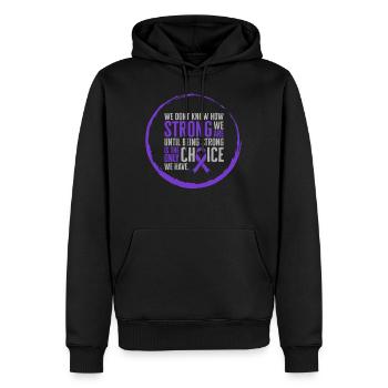 Shirt zur Sensibilisierung für häusliche Gewalt, stark sein - Männer Premium Bio Hoodie - Schwarz - Vorne - Nico (187cm)
