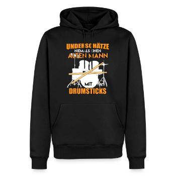 Unterschätze keinen Mann mit Drumsticks Schlagzeug - Männer Premium Bio Hoodie - Schwarz - Vorne - Nico (187cm)