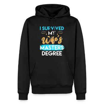 Survived Meine Frau hat einen Master Abschluss - Männer Premium Bio Hoodie - Schwarz - Vorne - Nico (187cm)