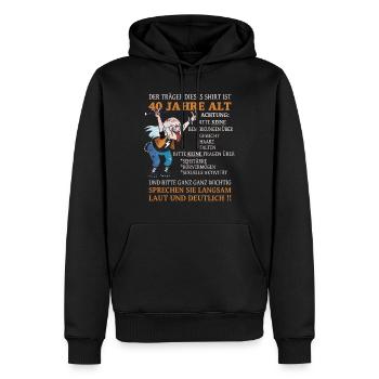 Der Träger dieses Shirt 40 Jahre Geburtstag - Männer Premium Bio Hoodie - Schwarz - Vorne - Nico (187cm)