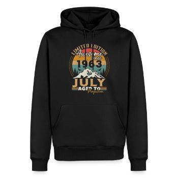 Naissance: juillet 1963, anniversaire: juillet 1963 - Sweat à capuche Premium bio Homme - noir - Devant - Nico (187cm)