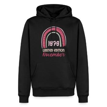November 1979 Mann Frau 44. Geburtstag Limited Edi - Männer Premium Bio Hoodie - Schwarz - Vorne - Nico (187cm)
