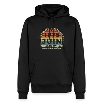 Anniversaire Millésime Fabriqué en Juin 1975 - Sweat à capuche Premium bio Homme - noir - Devant - Nico (187cm)