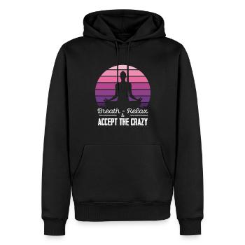 Atme Entspanne & Akzeptiere Das Verrückte - Männer Premium Bio Hoodie - Schwarz - Vorne - Nico (187cm)