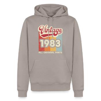Jahrgang 1983 - Männer Premium Bio Hoodie - Taupe - Vorne - Nico (187cm)