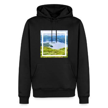 Nature is my new nightclub. Die Natur ist mein.. - Männer Premium Bio Hoodie - Schwarz - Vorne - Nico (187cm)