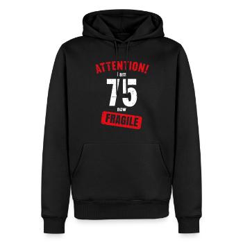 Achtung Ich bin jetzt 75 Fragile 75. Geburtstag - Männer Premium Bio Hoodie - Schwarz - Vorne - Nico (187cm)