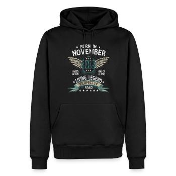 Born in November 2005 - Männer Premium Bio Hoodie - Schwarz - Vorne - Nico (187cm)