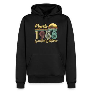 Édition limitée de mars 1958 - Sweat à capuche Premium bio Homme - noir - Devant - Nico (187cm)