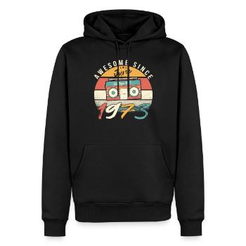 1973 Juni Geschenk - Männer Premium Bio Hoodie - Schwarz - Vorne - Nico (187cm)