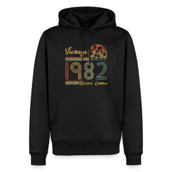 Vintage 1982 Limited Edition - Männer Premium Bio Hoodie - Schwarz - Vorne - Nico (187cm)
