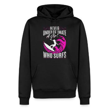 Les filles surfeuses sur l’eau ne sous-estiment jamais un - Sweat à capuche Premium bio Homme - noir - Devant - Nico (187cm)