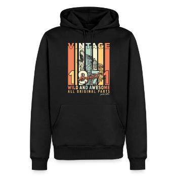 Retro 1971 August - Männer Premium Bio Hoodie - Schwarz - Vorne - Nico (187cm)