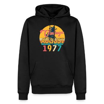 1977 August Retro - Männer Premium Bio Hoodie - Schwarz - Vorne - Nico (187cm)