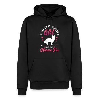 Mädchen und ihr Harzer Fuchs Hütefuchs - Männer Premium Bio Hoodie - Schwarz - Vorne - Nico (187cm)