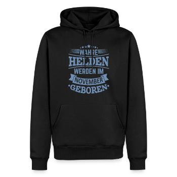 Wahre Helden werden im November geboren - Männer Premium Bio Hoodie - Schwarz - Vorne - Nico (187cm)