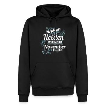 Wahre Helden wurden im November geboren - Männer Premium Bio Hoodie - Schwarz - Vorne - Nico (187cm)