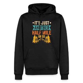 Es Ist Nur Eine Weitere Halbe Meile Oder So - Männer Premium Bio Hoodie - Schwarz - Vorne - Nico (187cm)