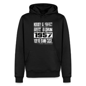 Niemand Is Perfekt Aber geboren 1957 Geburtstag - Männer Premium Bio Hoodie - Schwarz - Vorne - Nico (187cm)
