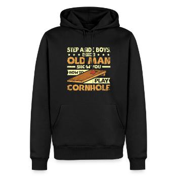 Let this old man show you to play cornhole - Men’s Premium Organic Hoodie - black - Front - Nico (187cm)