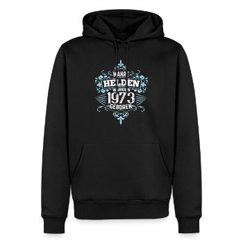 Wahre Helden wurden 1973 geboren - Männer Premium Bio Hoodie - Schwarz - Vorne - Nico (187cm)