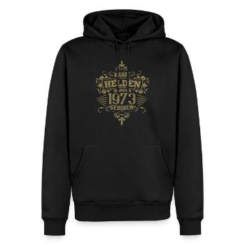 Wahre Helden wurden 1973 geboren - Männer Premium Bio Hoodie - Schwarz - Vorne - Nico (187cm)