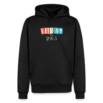 Legende seit 2005 - Männer Premium Bio Hoodie - Schwarz - Vorne - Nico (187cm)