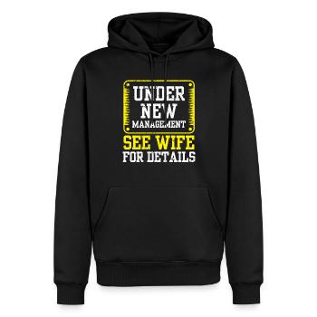 Sous la nouvelle direction, voir Pension d’épouse pour plus de détails - Sweat à capuche Premium bio Homme - noir - Devant - Nico (187cm)