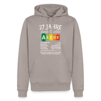 27 Jahre Feinste Qualität Geschenk 27. Geburtstag - Männer Premium Bio Hoodie - Taupe - Vorne - Nico (187cm)