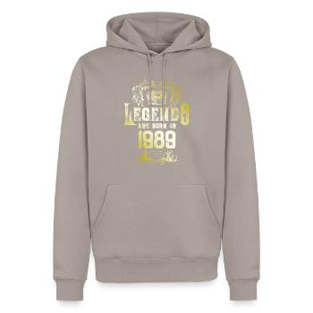1989 legends geburtstag - Männer Premium Bio Hoodie - Taupe - Vorne - Nico (187cm)