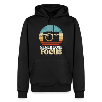 Fotografie -Fotoshooting Für Fotokamera. - Männer Premium Bio Hoodie - Schwarz - Vorne - Nico (187cm)
