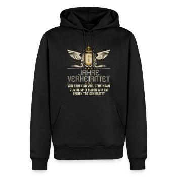 Wir haben viel gemeinsam 6.Hochzeitstag - Männer Premium Bio Hoodie - Schwarz - Vorne - Nico (187cm)