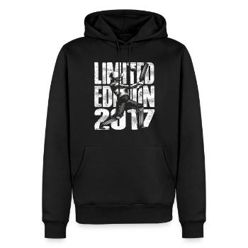 Limited Edition 2017 Limited Edition Cricket - Männer Premium Bio Hoodie - Schwarz - Vorne - Nico (187cm)