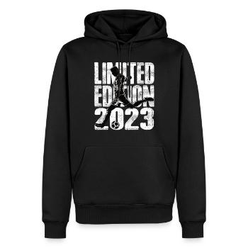 Limited Edition 2023 Limited Edition Fußball - Männer Premium Bio Hoodie - Schwarz - Vorne - Nico (187cm)