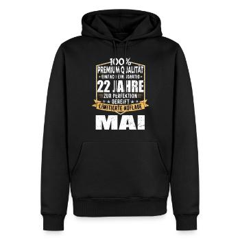 22. Geburtstag Mai Jahrgang 2002 Geschenkidee - Männer Premium Bio Hoodie - Schwarz - Vorne - Nico (187cm)