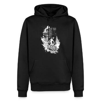 „Finde deinen Flow“: Radfahrerin meistert den Berg - Männer Premium Bio Hoodie - Schwarz - Vorne - Nico (187cm)