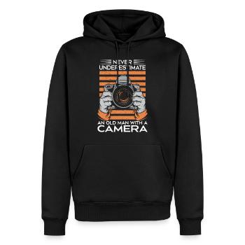 Never underestimate an old man with a camera - Men’s Premium Organic Hoodie - black - Front - Nico (187cm)