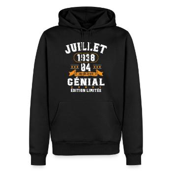 84 Ans Anniversaire Vintage Né(e) en Juillet 1938 - Sweat à capuche Premium bio Homme - noir - Devant - Nico (187cm)