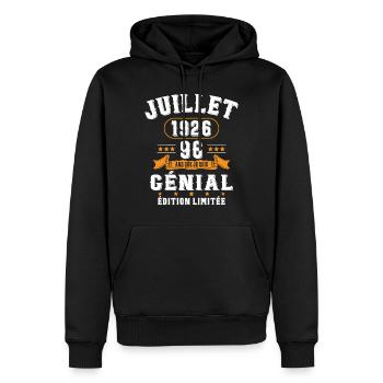 96 Ans Anniversaire Vintage Né(e) en Juillet 1926 - Sweat à capuche Premium bio Homme - noir - Devant - Nico (187cm)