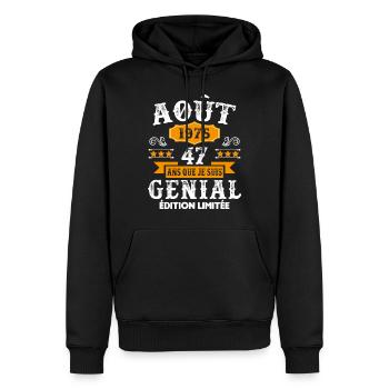 47 Ans Anniversaire Vintage Né(e) en Août 1975 - Sweat à capuche Premium bio Homme - noir - Devant - Nico (187cm)