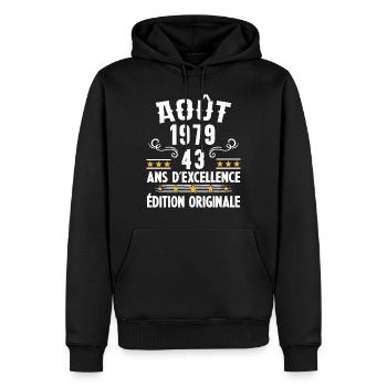43 Ans Anniversaire Vintage Né(e) en Août 1979 - Sweat à capuche Premium bio Homme - noir - Devant - Nico (187cm)
