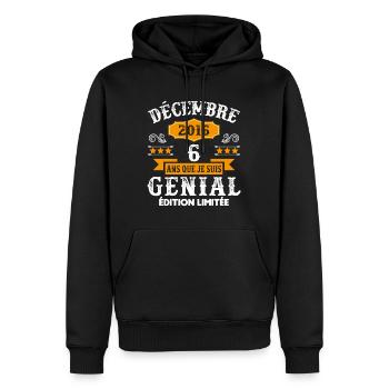6 Ans Anniversaire Vintage Né(e) en Décembre 2016 - Sweat à capuche Premium bio Homme - noir - Devant - Nico (187cm)