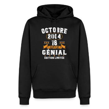 18 Ans Anniversaire Vintage Né(e) en Octobre 2004 - Sweat à capuche Premium bio Homme - noir - Devant - Nico (187cm)