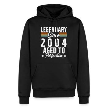 Legendär seit 2004 - Männer Premium Bio Hoodie - Schwarz - Vorne - Nico (187cm)
