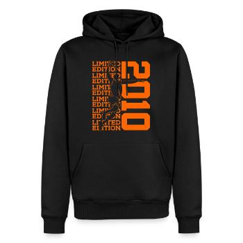 LIMITED EDITION 2010 BASKETBALL 16. GEBURTSTAG - Männer Premium Bio Hoodie - Schwarz - Vorne - Nico (187cm)