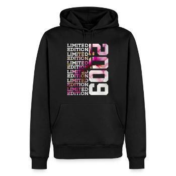 LIMITED EDITION 2009 - 17 JAHRE - 17. GEBURTSTAG - Männer Premium Bio Hoodie - Schwarz - Vorne - Nico (187cm)