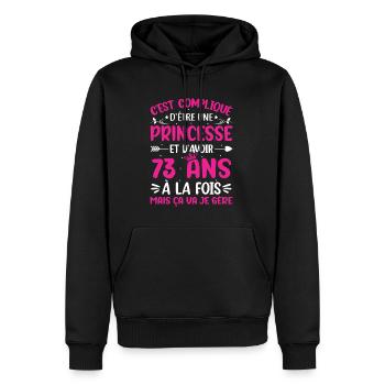 Une princesse et d'avoir 73 ans - Sweat à capuche Premium bio Homme - noir - Devant - Nico (187cm)